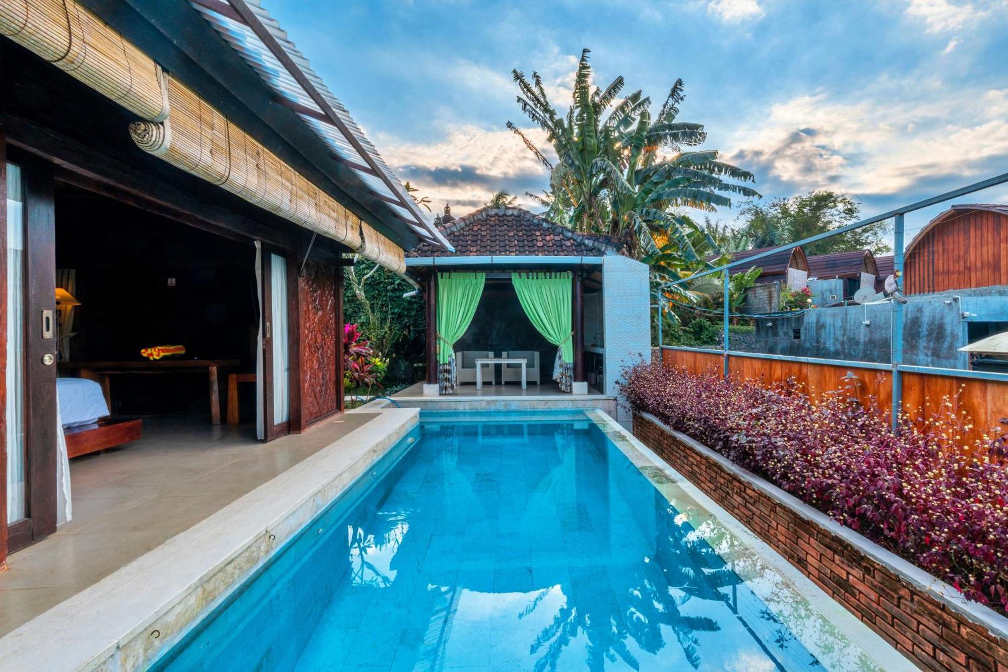 Sri Abi Ratu Villas Sukawati  Ngoại thất bức ảnh